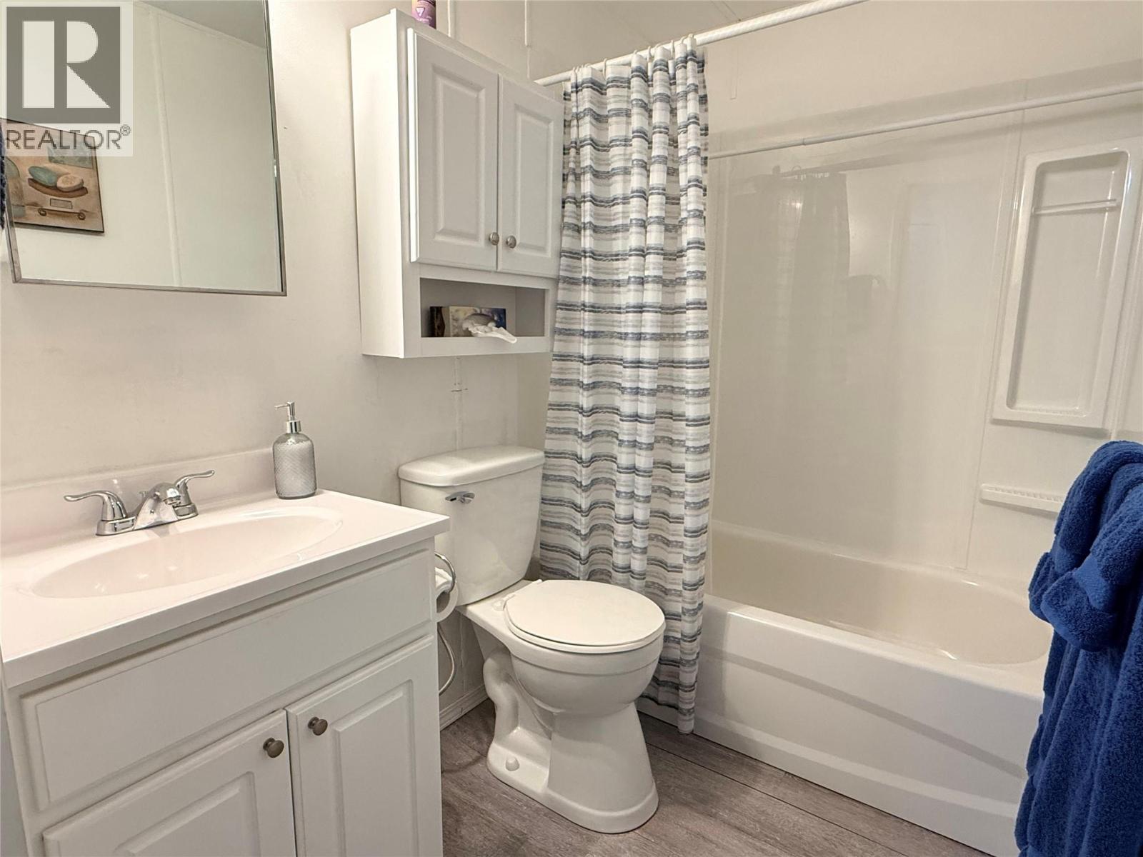 1558 Thompson Road, Christina Lake, British Columbia  V0H 1E0 - Photo 25 - 10389074