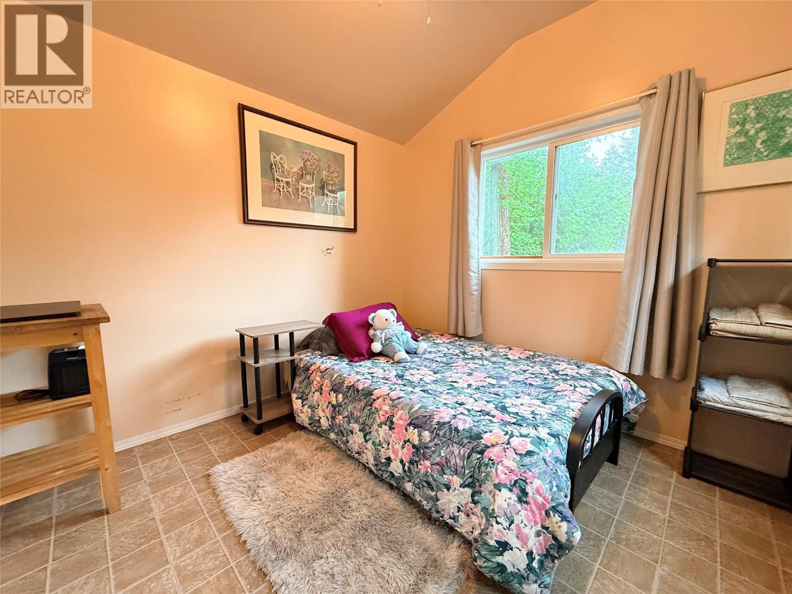 1558 Thompson Road, Christina Lake, British Columbia  V0H 1E0 - Photo 33 - 10389074