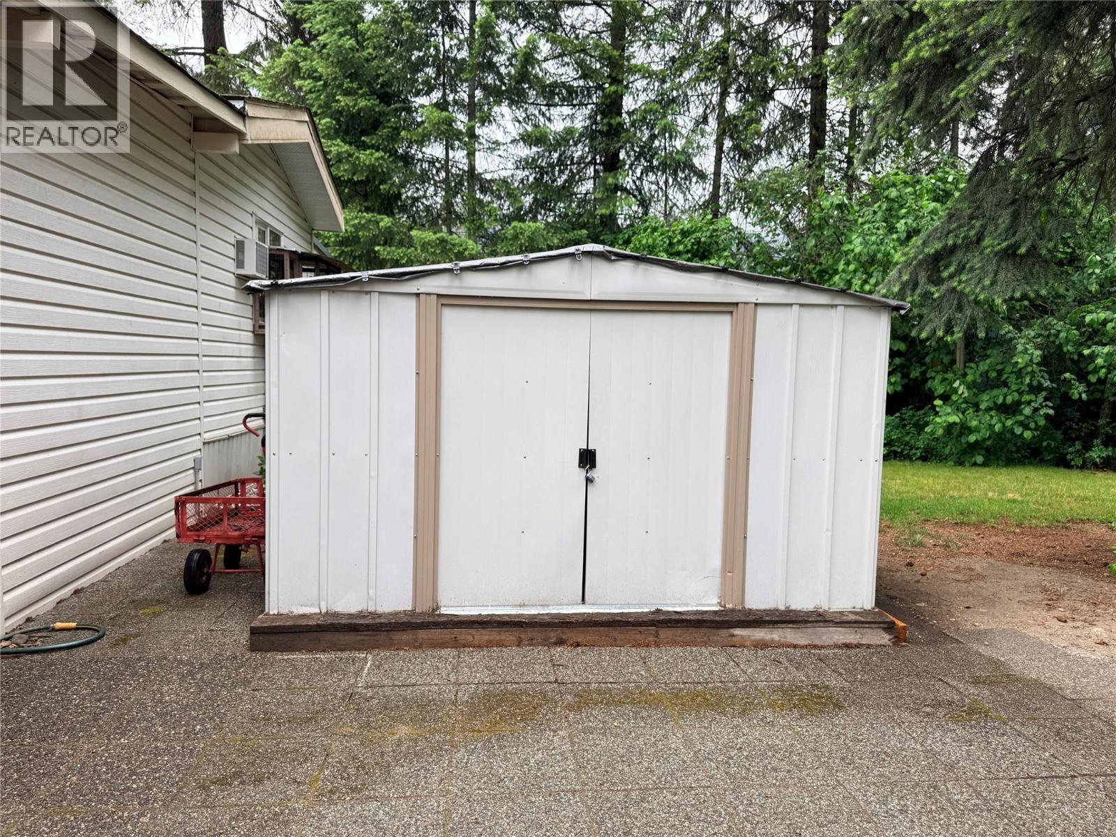 1558 Thompson Road, Christina Lake, British Columbia  V0H 1E0 - Photo 41 - 10389074