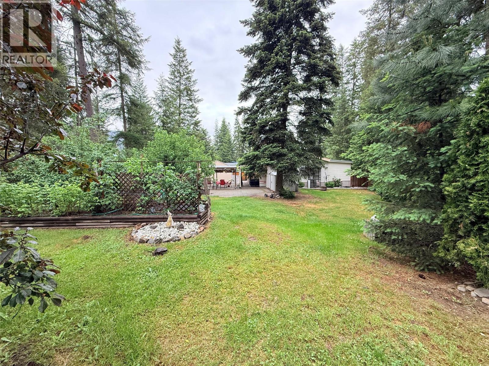 1558 Thompson Road, Christina Lake, British Columbia  V0H 1E0 - Photo 43 - 10389074
