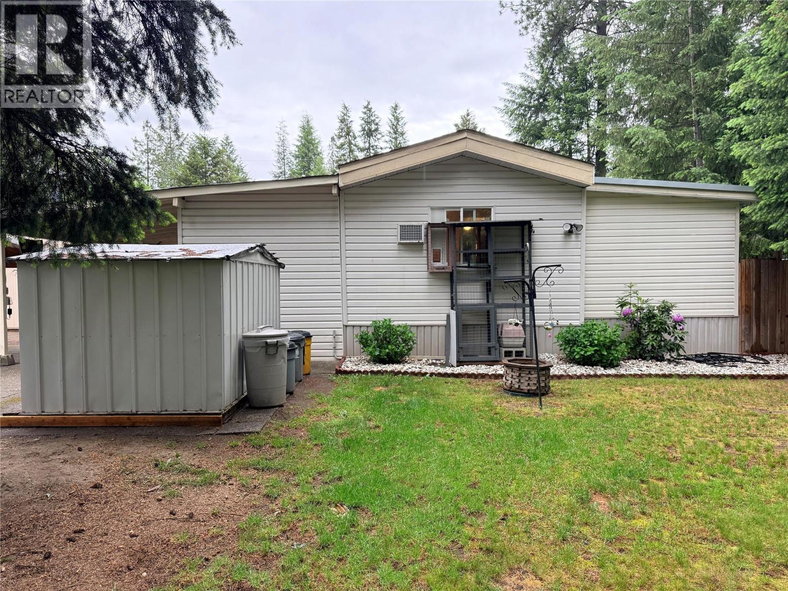 1558 Thompson Road, Christina Lake, British Columbia  V0H 1E0 - Photo 45 - 10389074