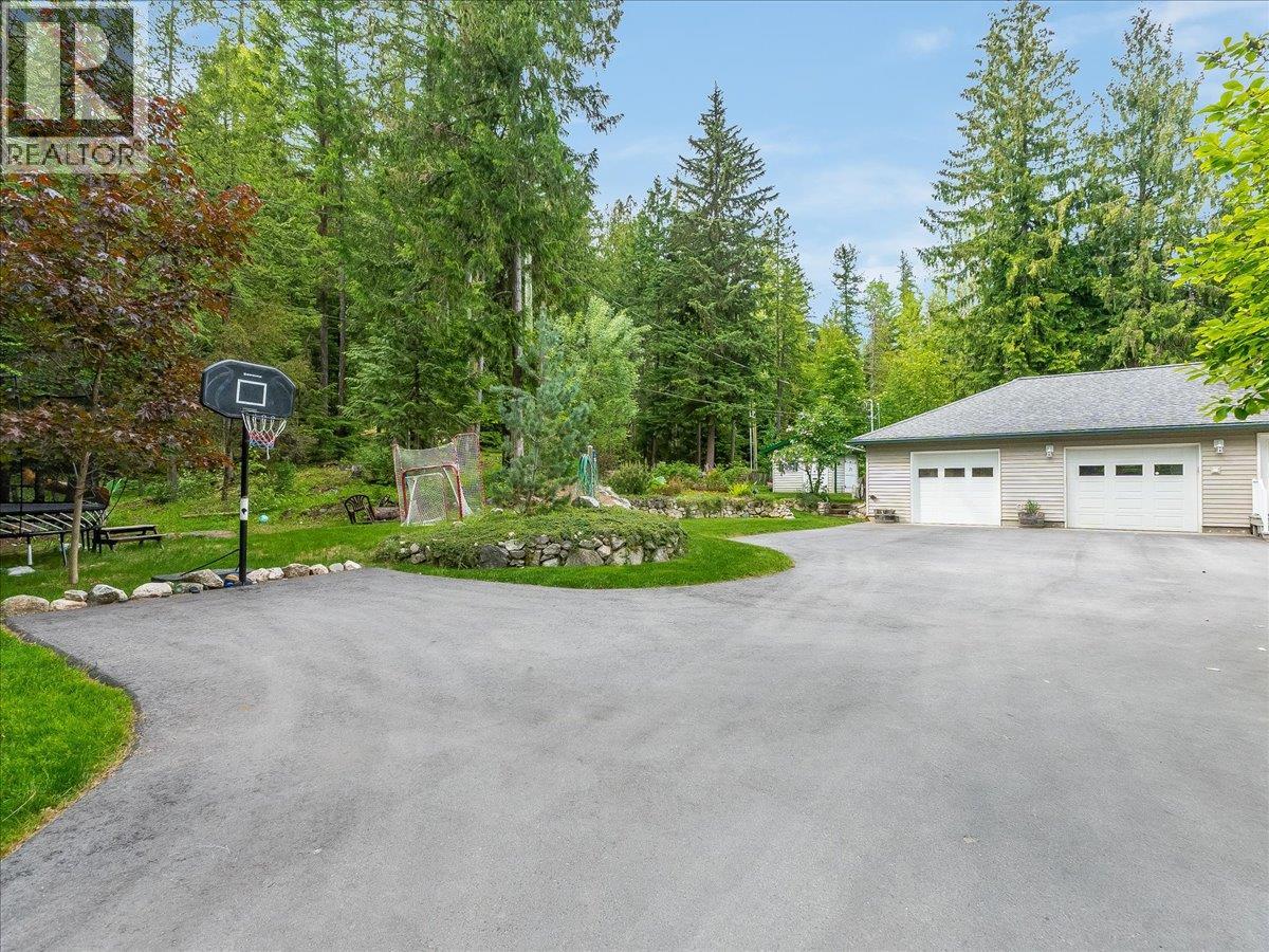 2287 Crystal Springs Road, Nelson, British Columbia  V1L 6K4 - Photo 36 - 10389001