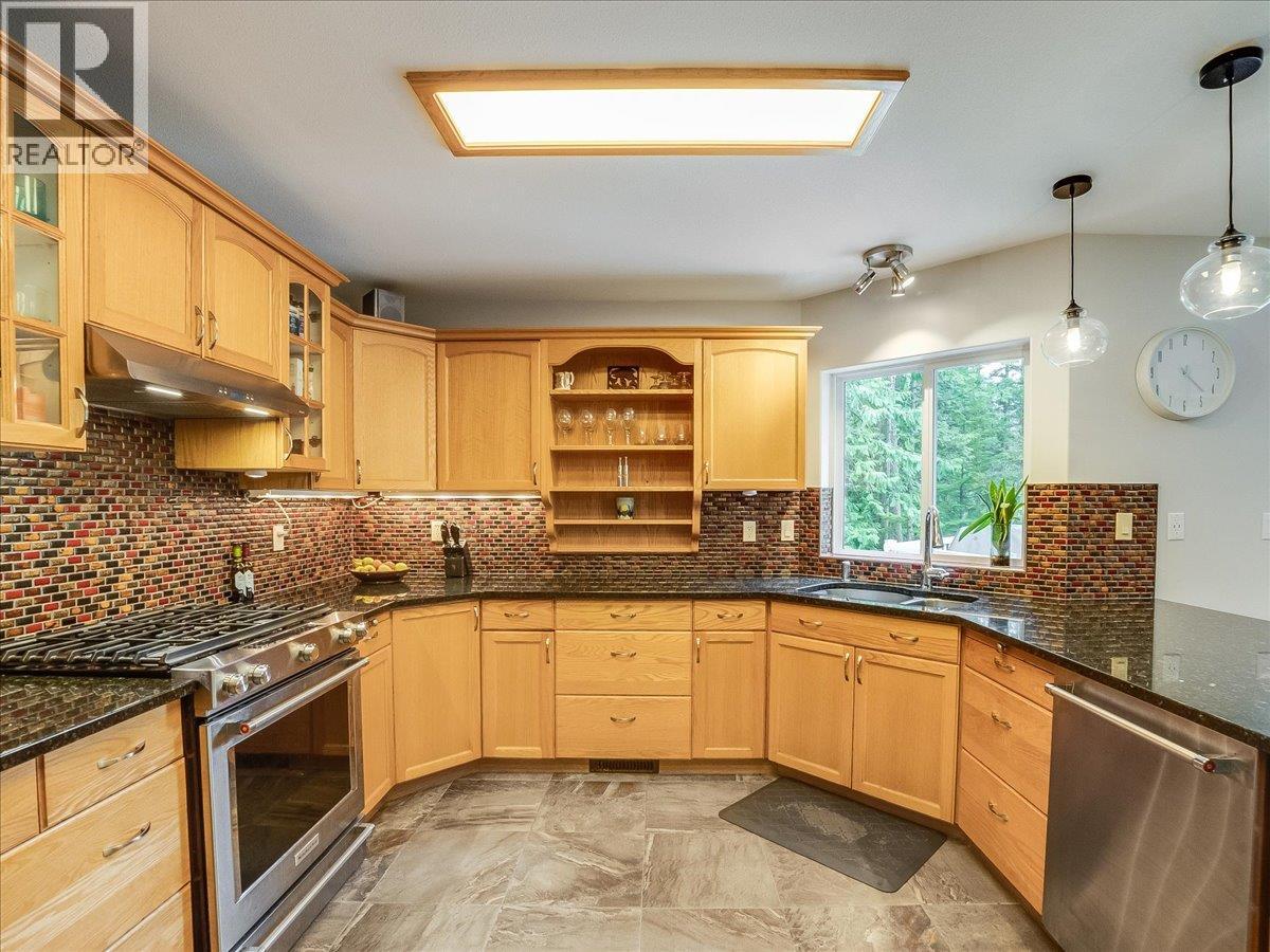 2287 Crystal Springs Road, Nelson, British Columbia  V1L 6K4 - Photo 7 - 10389001