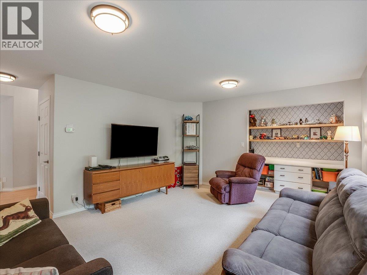 2287 Crystal Springs Road, Nelson, British Columbia  V1L 6K4 - Photo 9 - 10389001