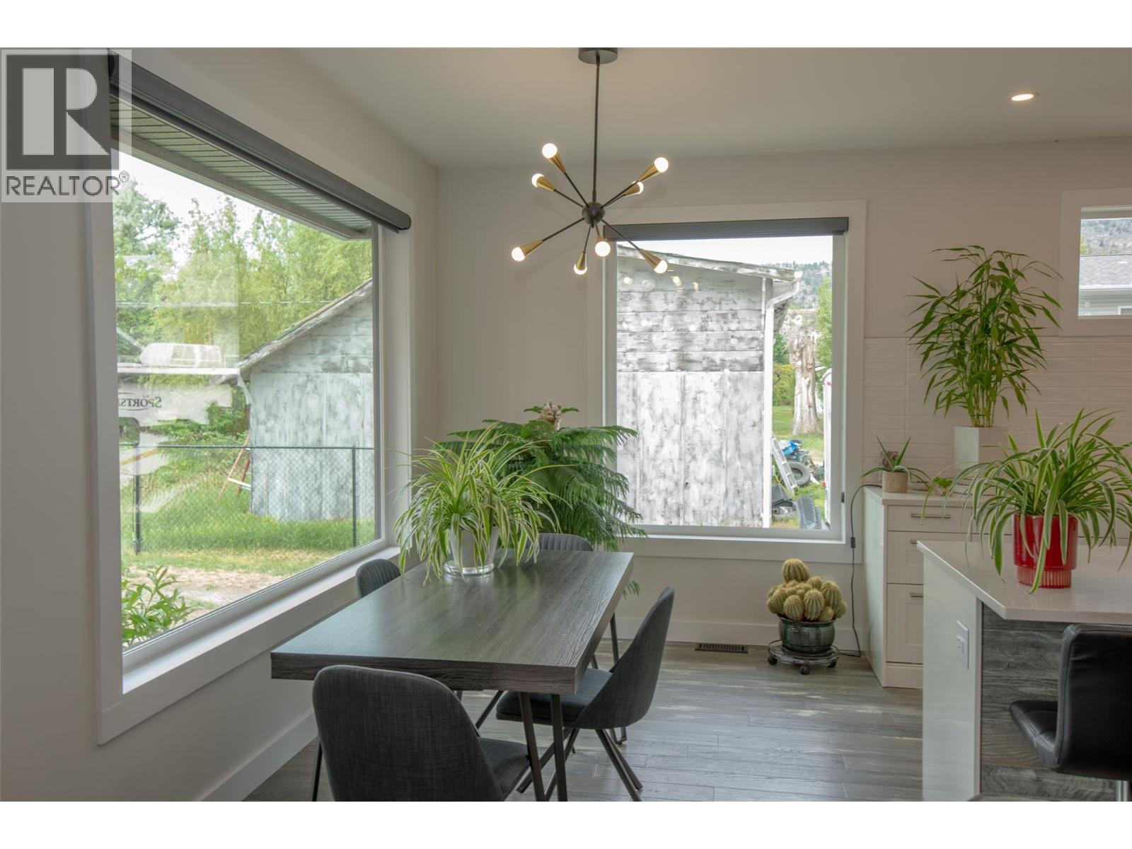 2311 Thornber Street, Summerland, British Columbia  V0H 1Z9 - Photo 7 - 10389250