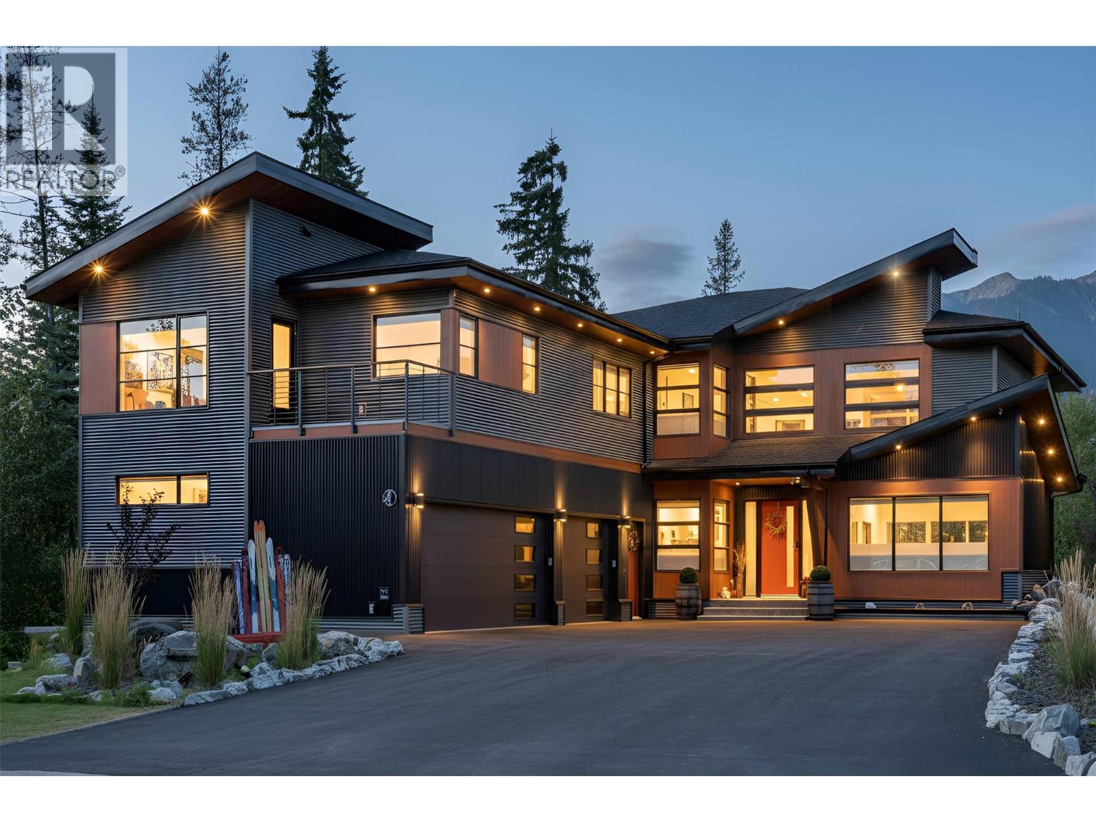 4 SUNSET Lane, fernie, British Columbia