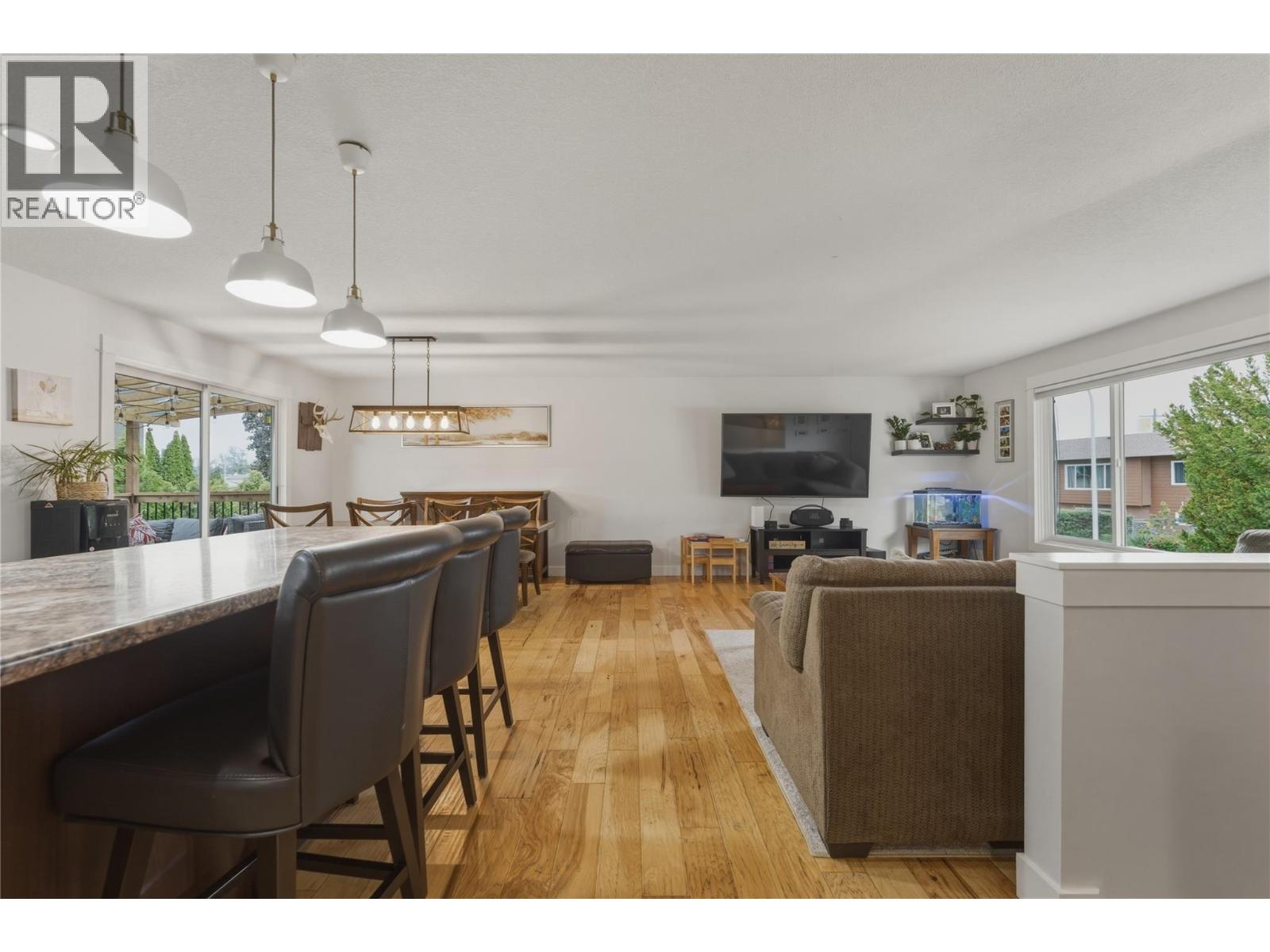 4101 35 A Street, Vernon, British Columbia  V1T 6C7 - Photo 4 - 10389031