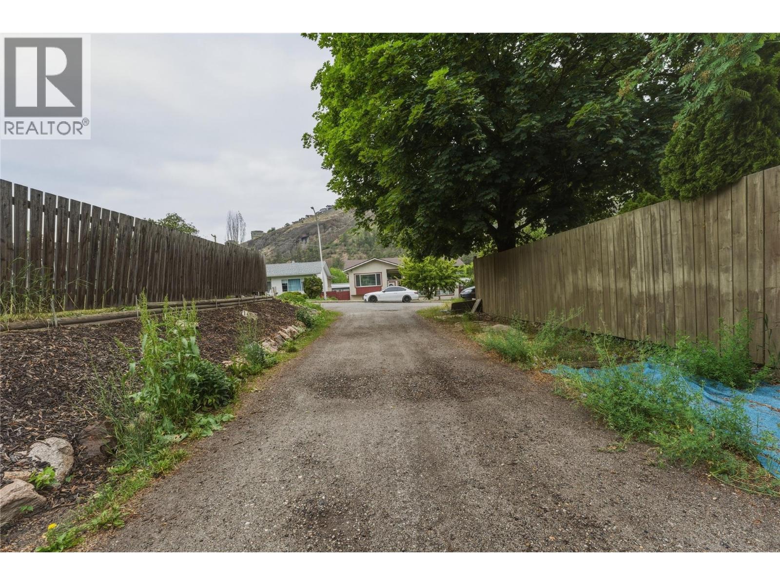 4101 35 A Street, Vernon, British Columbia  V1T 6C7 - Photo 45 - 10389031
