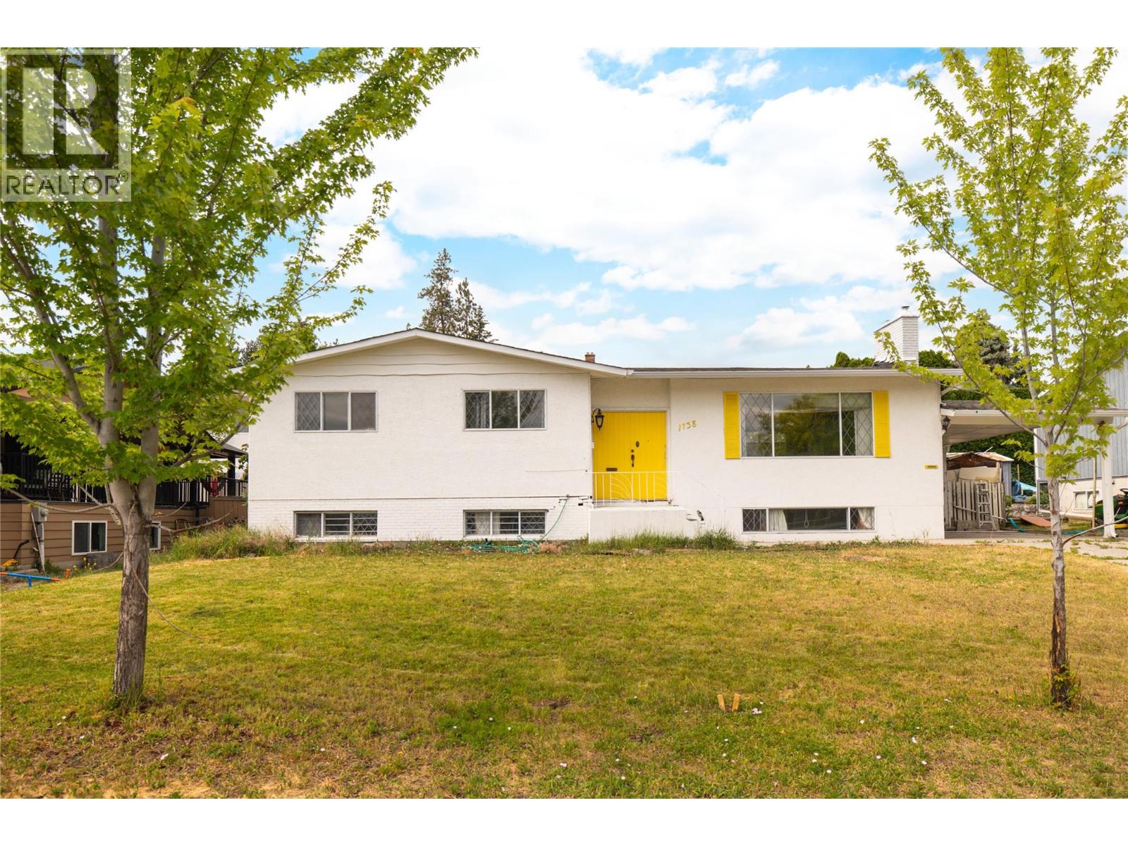 1738 Smithson Drive, kelowna, British Columbia