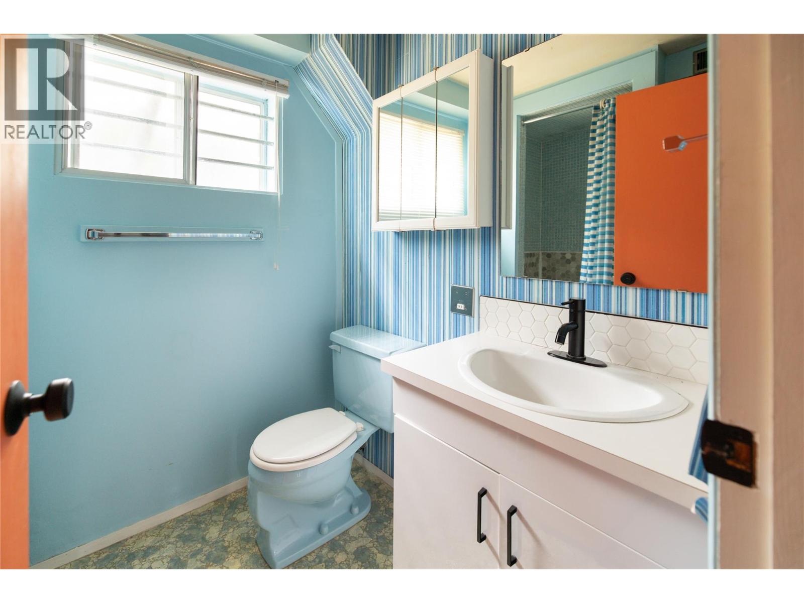 1738 Smithson Drive, Kelowna, British Columbia  V1Y 4E3 - Photo 24 - 10389151