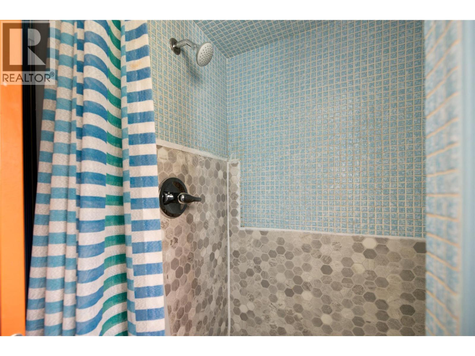 1738 Smithson Drive, Kelowna, British Columbia  V1Y 4E3 - Photo 25 - 10389151