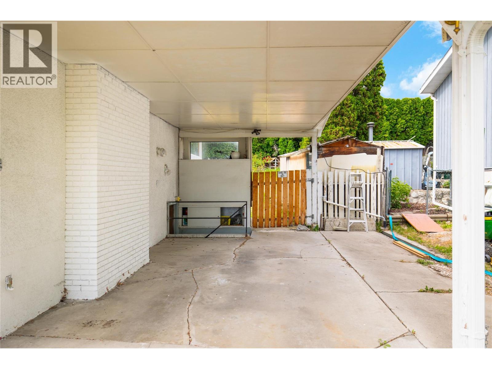 1738 Smithson Drive, Kelowna, British Columbia  V1Y 4E3 - Photo 32 - 10389151