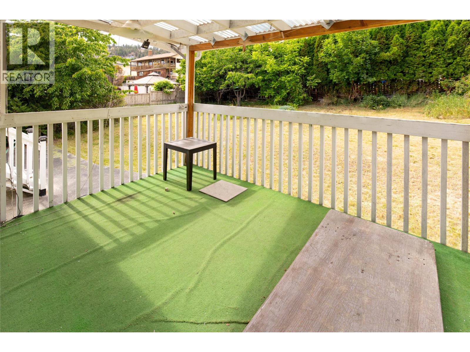 1738 Smithson Drive, Kelowna, British Columbia  V1Y 4E3 - Photo 39 - 10389151