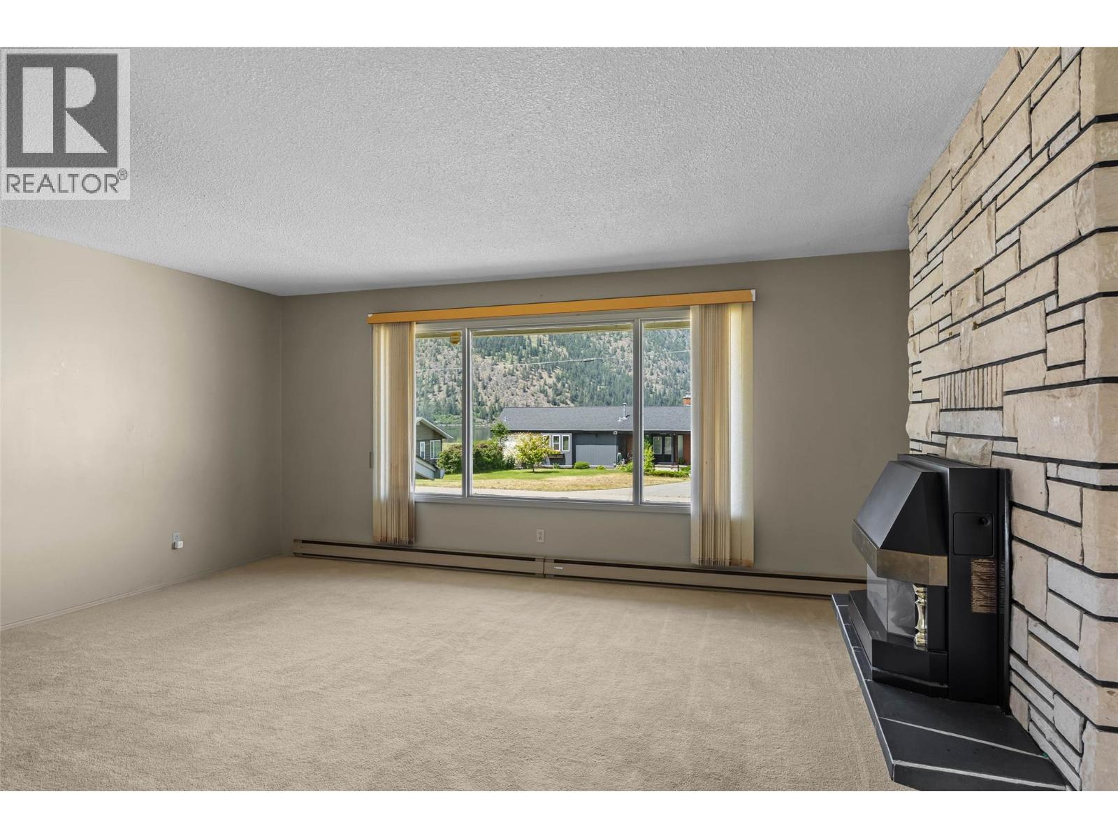 847 Hysop Road, Chase, British Columbia  V0E 1M0 - Photo 10 - 10389125