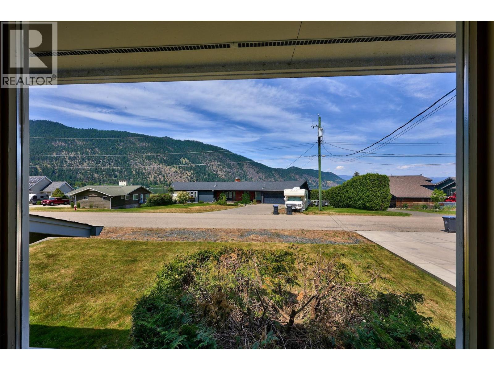 847 Hysop Road, Chase, British Columbia  V0E 1M0 - Photo 11 - 10389125