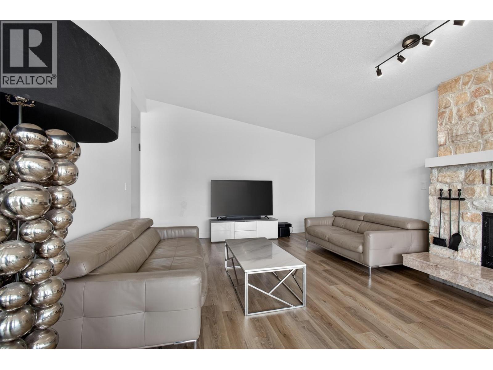 1750 Sonora Drive, Kelowna, British Columbia  V1Y 8K7 - Photo 6 - 10388951