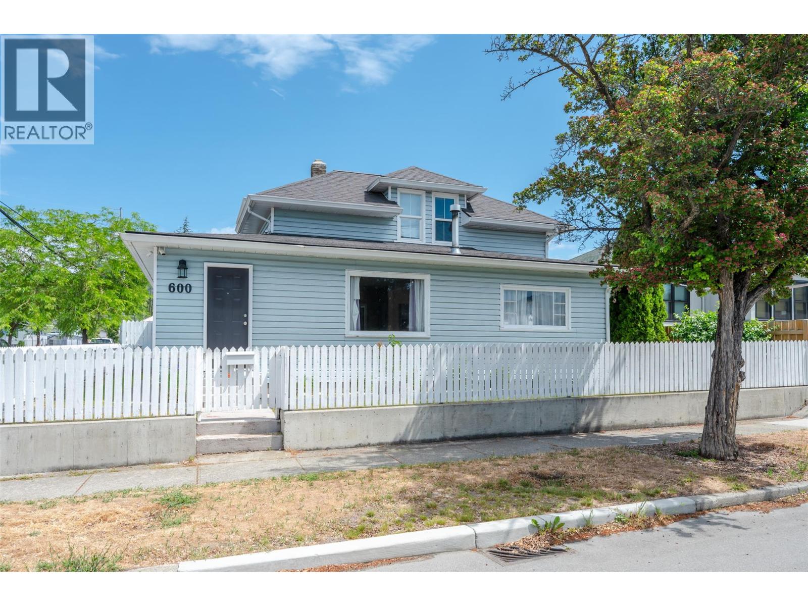 600 Braid Street, Penticton, British Columbia  V2A 4Y5 - Photo 1 - 10389263