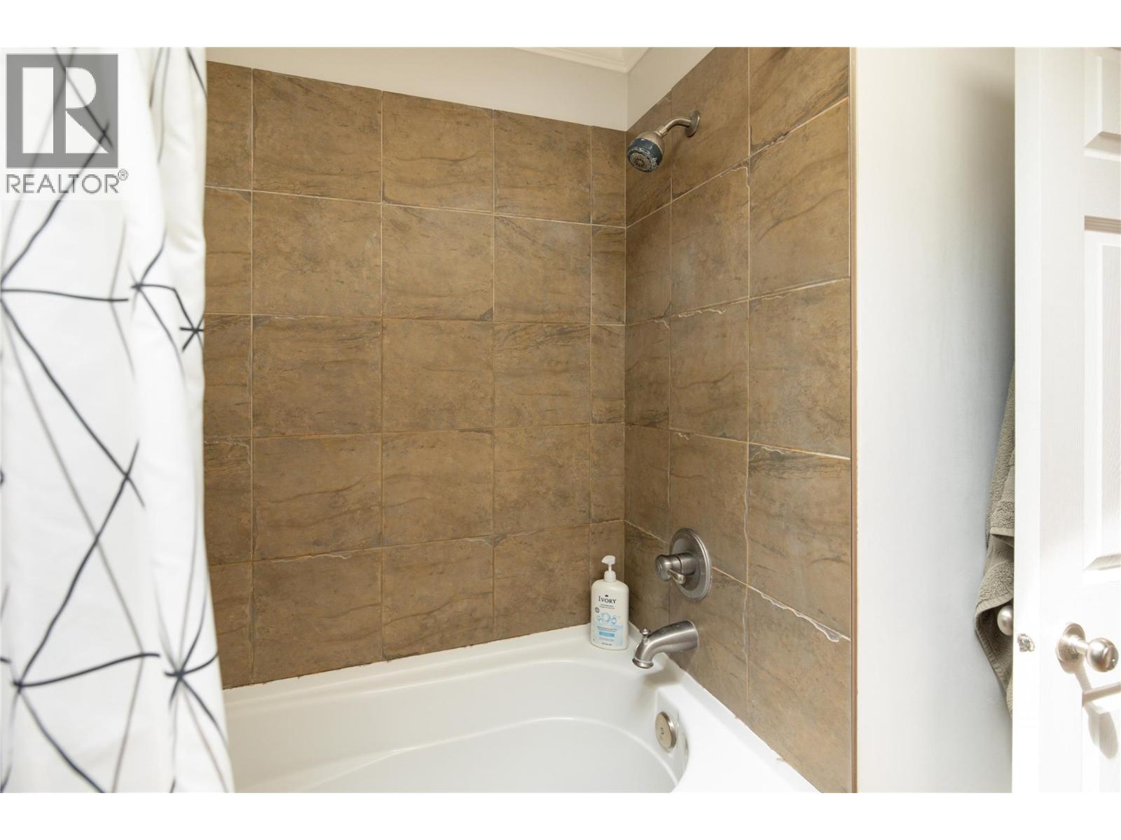 11251 Roberts Road, Kelowna, British Columbia  V4V 1L5 - Photo 21 - 10388207