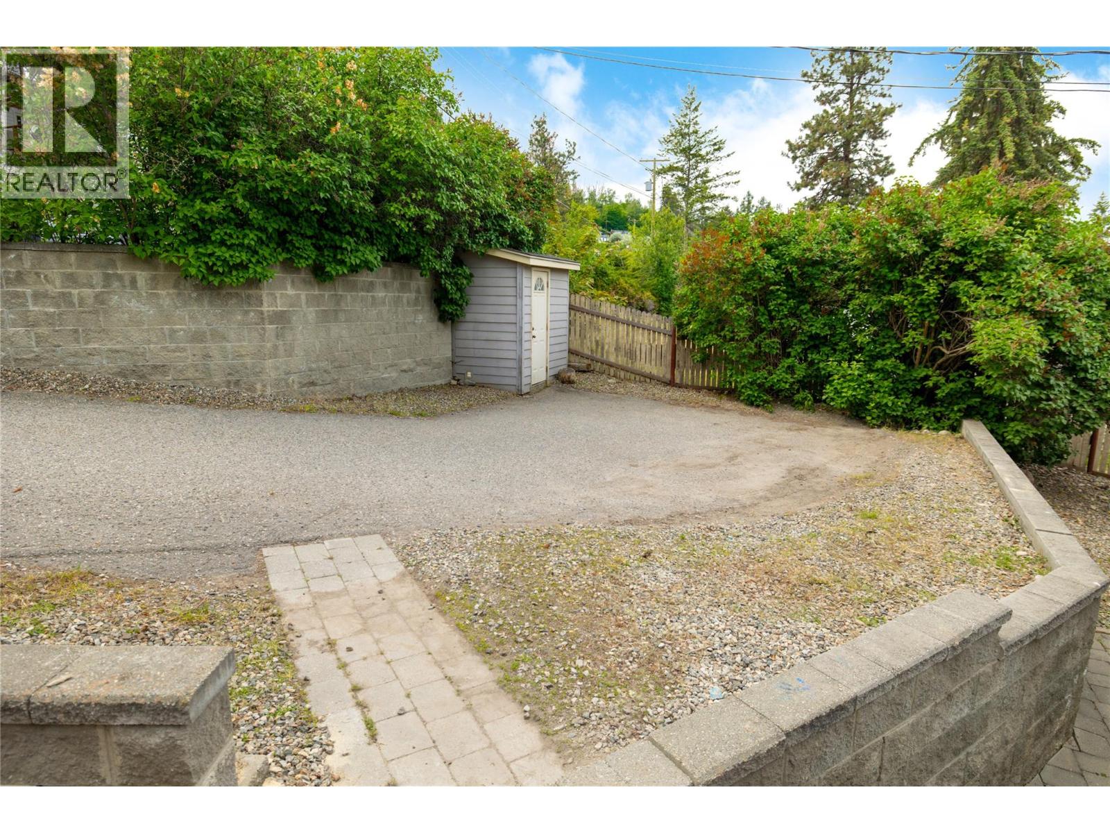 11251 Roberts Road, Kelowna, British Columbia  V4V 1L5 - Photo 34 - 10388207