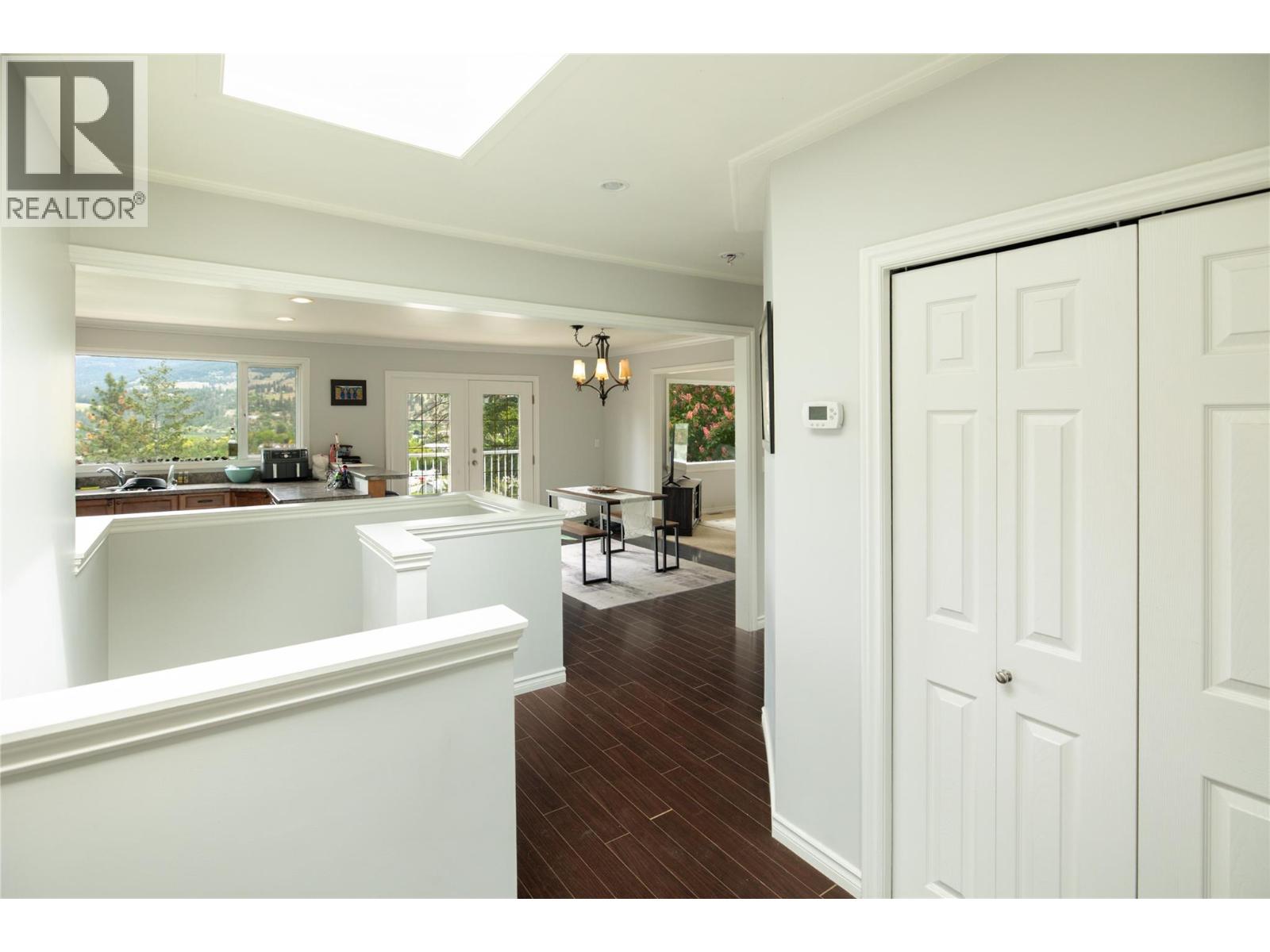 11251 Roberts Road, Kelowna, British Columbia  V4V 1L5 - Photo 4 - 10388207