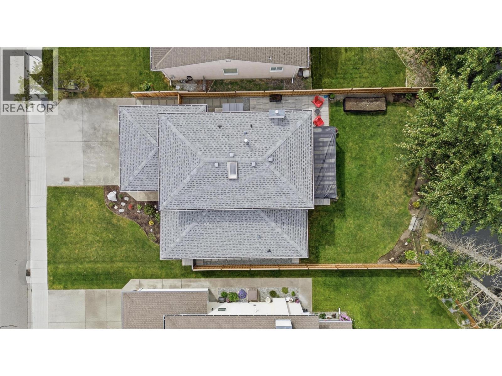 682 Cook Road, Kelowna, British Columbia  V1W 3G7 - Photo 36 - 10388160