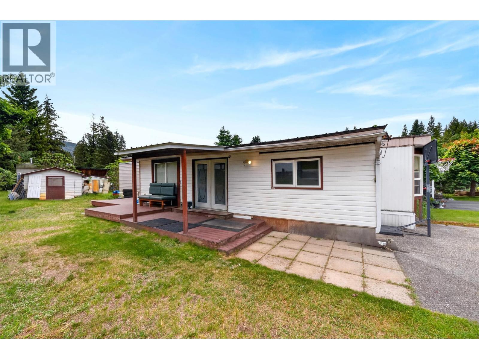 2500 97b Highway Se Unit# 144, Salmon Arm, British Columbia  V1E 1C2 - Photo 2 - 10388997