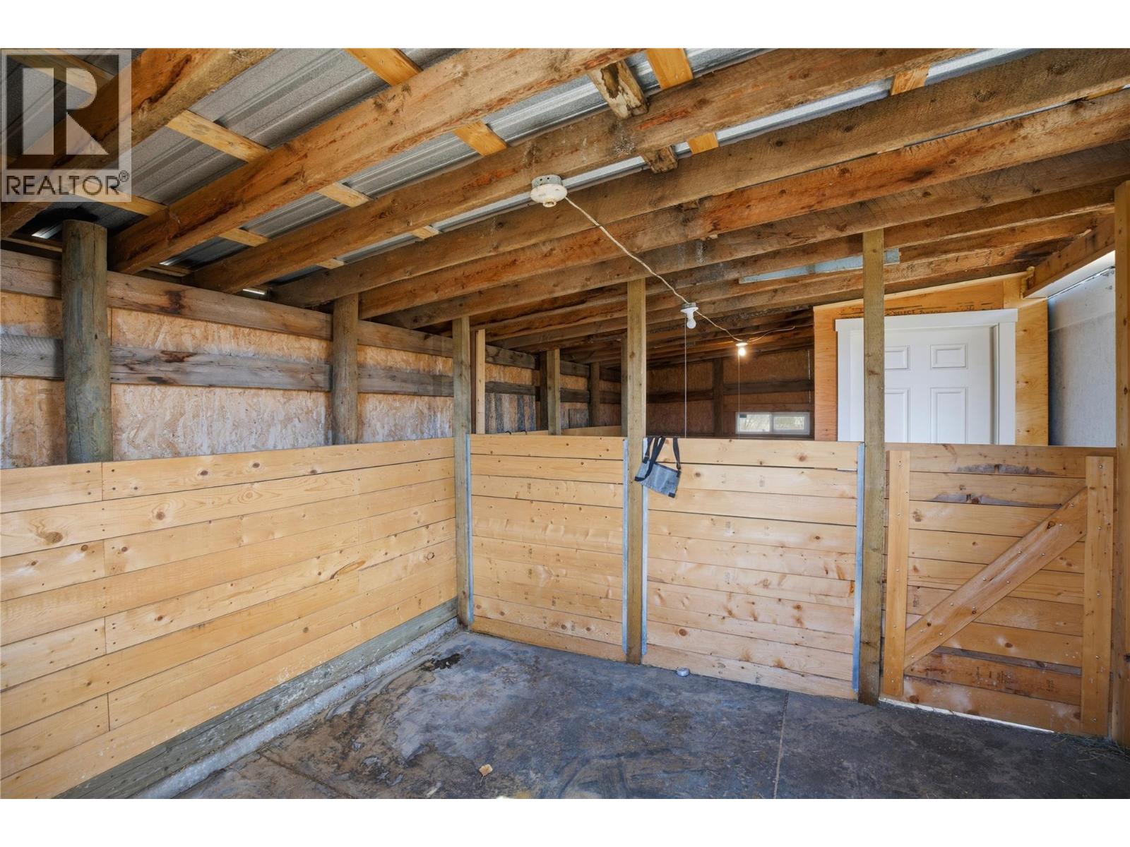 6857 Valley Road, Kamloops, British Columbia  V0K 2P0 - Photo 47 - 10389136