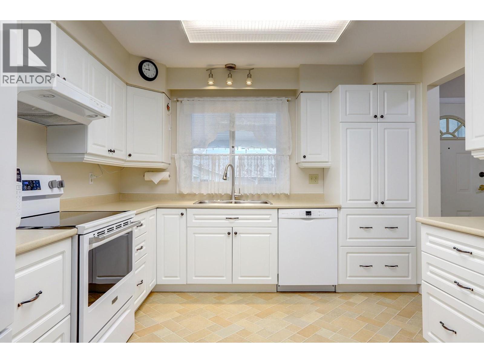 3900 27 Avenue Unit# 8 Lot# 17, Vernon, British Columbia  V1T 9E6 - Photo 11 - 10388980