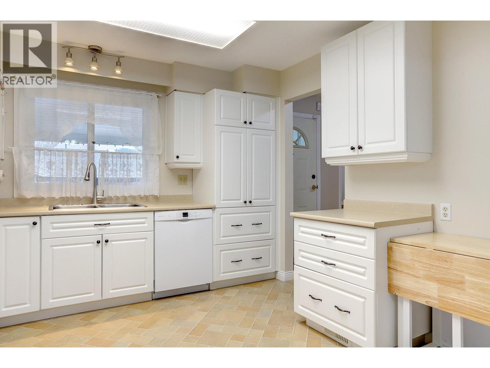 3900 27 Avenue Unit# 8 Lot# 17, Vernon, British Columbia  V1T 9E6 - Photo 12 - 10388980