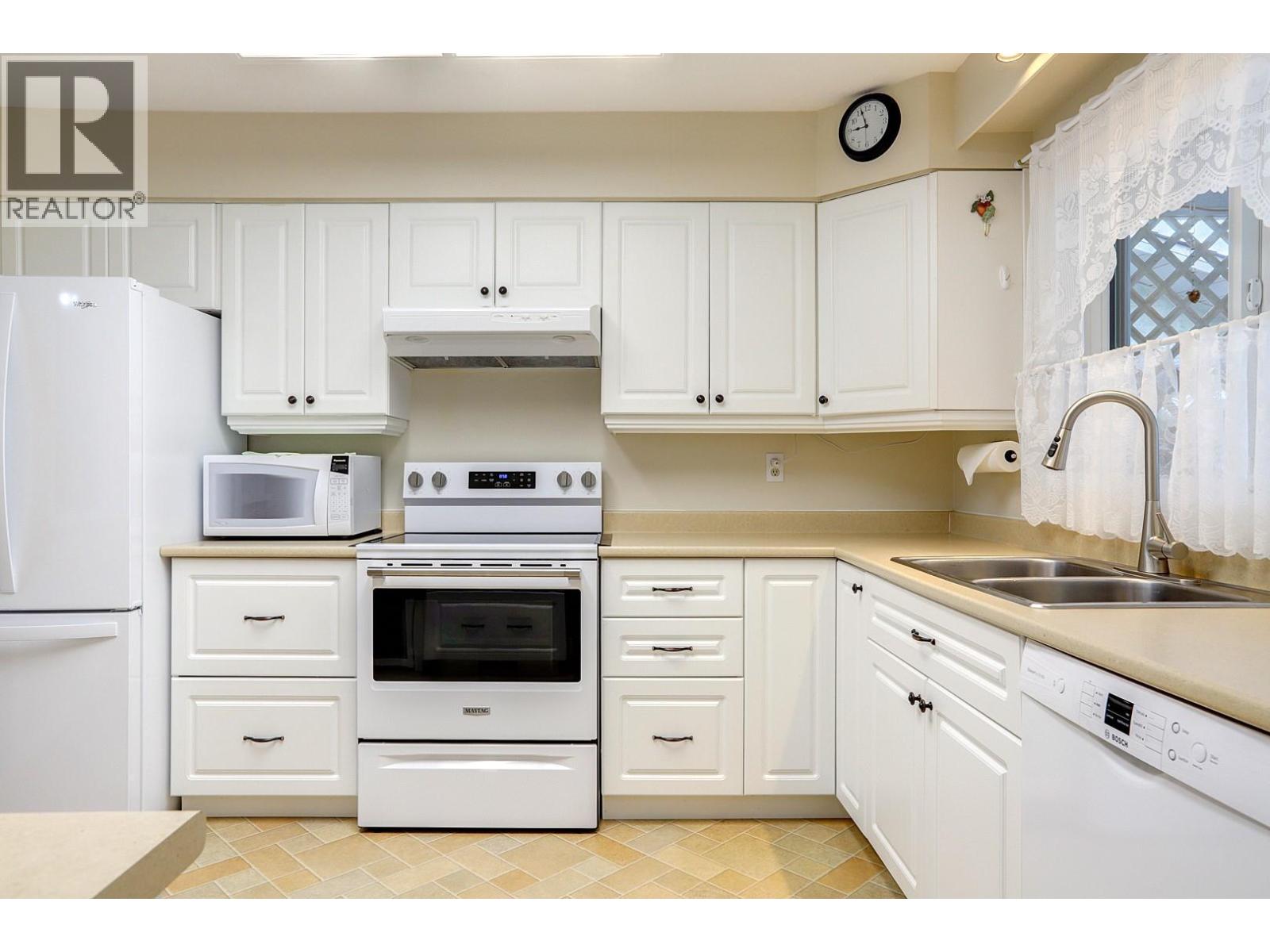 3900 27 Avenue Unit# 8 Lot# 17, Vernon, British Columbia  V1T 9E6 - Photo 9 - 10388980
