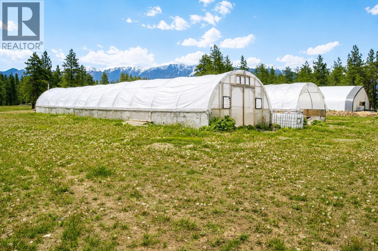 5553 93/95 Highway, Ta Ta Creek, British Columbia  V0B 2E0 - Photo 10 - 10389286