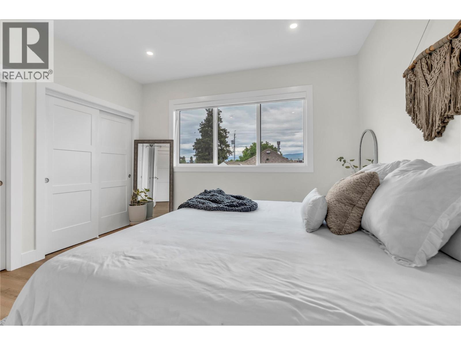 264 Douglas Avenue, Penticton, British Columbia  V2A 2T8 - Photo 19 - 10389142