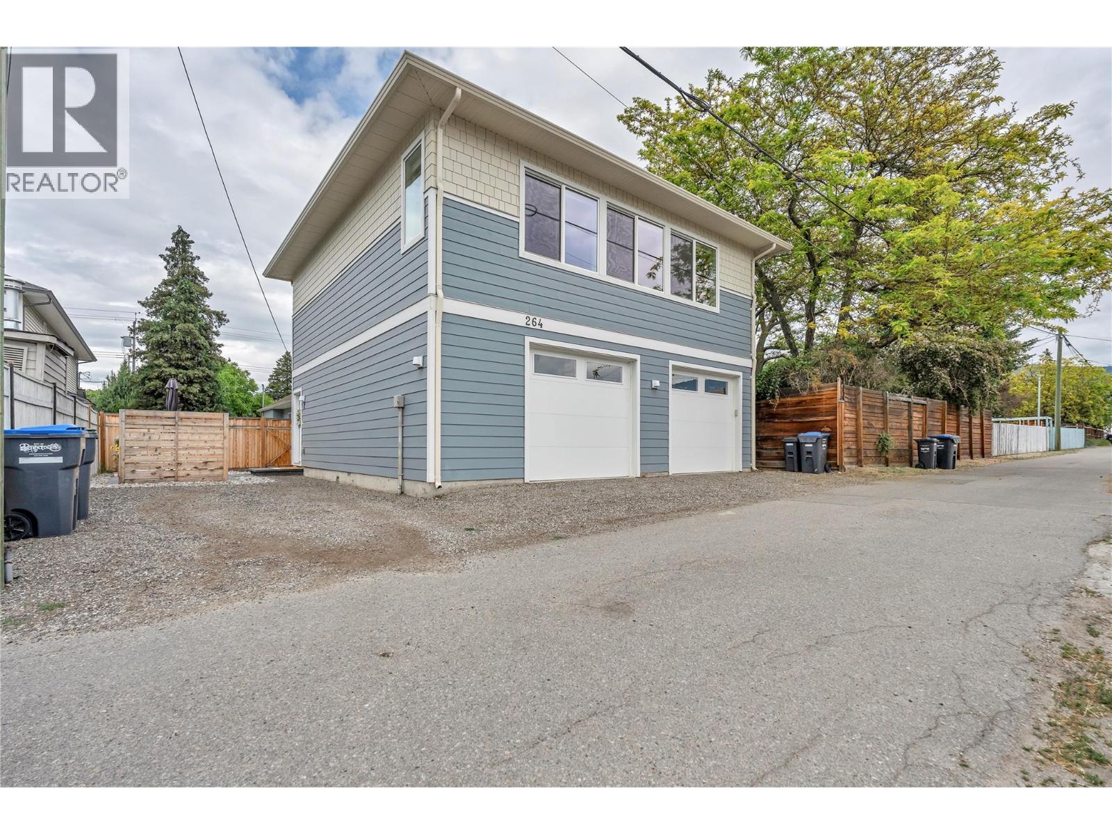 264 Douglas Avenue, Penticton, British Columbia  V2A 2T8 - Photo 3 - 10389142