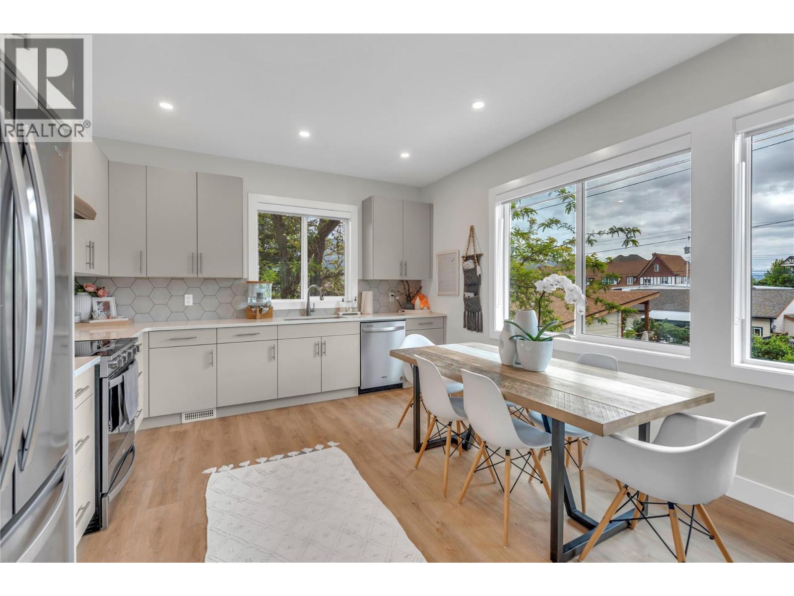 264 Douglas Avenue, Penticton, British Columbia  V2A 2T8 - Photo 9 - 10389142