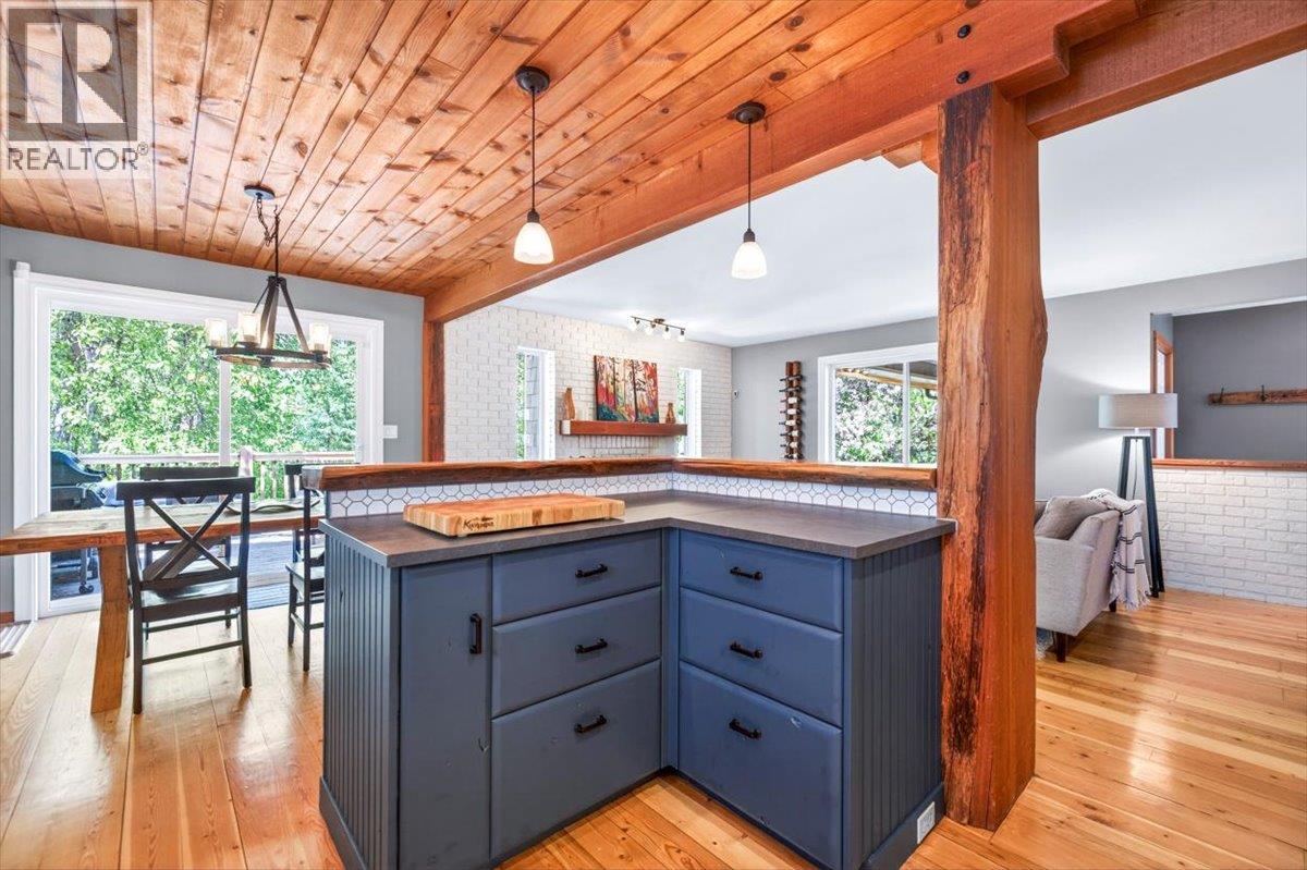 8 Mt Proctor Avenue, Fernie, British Columbia  V0B 1M3 - Photo 36 - 10389064