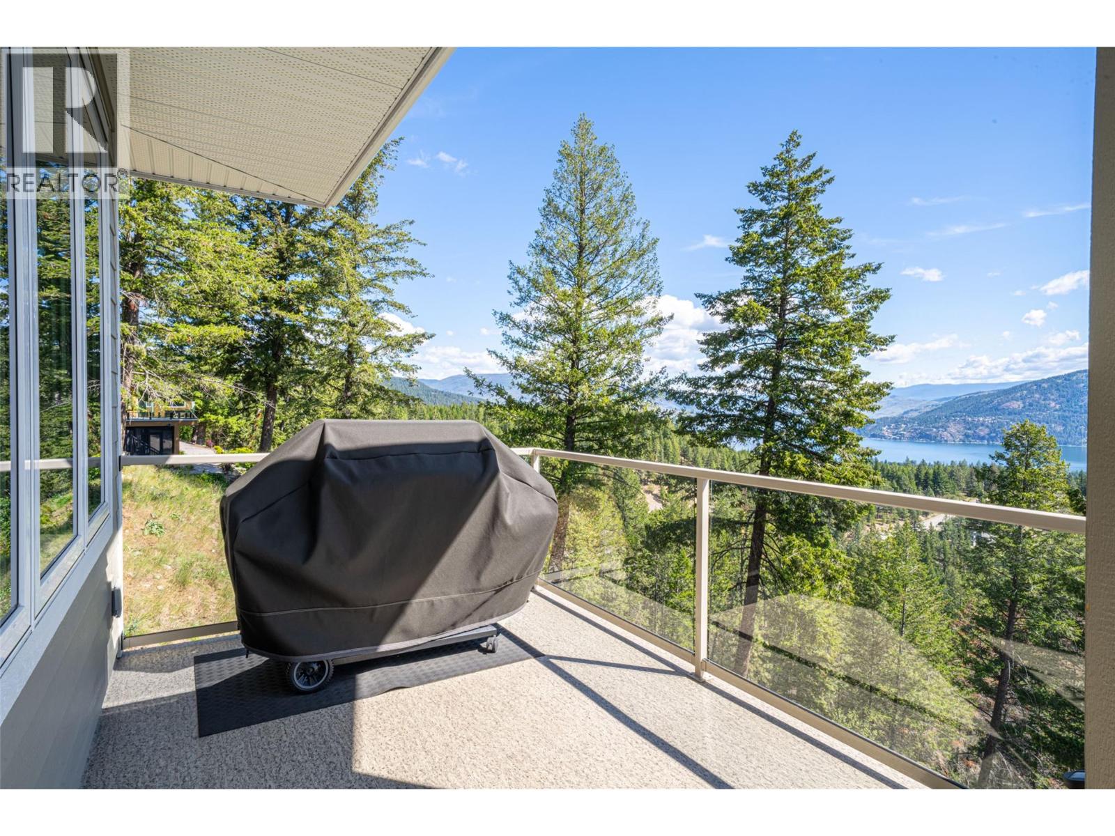 132 Crown Crescent, Vernon, British Columbia  V1H 2C3 - Photo 35 - 10388635