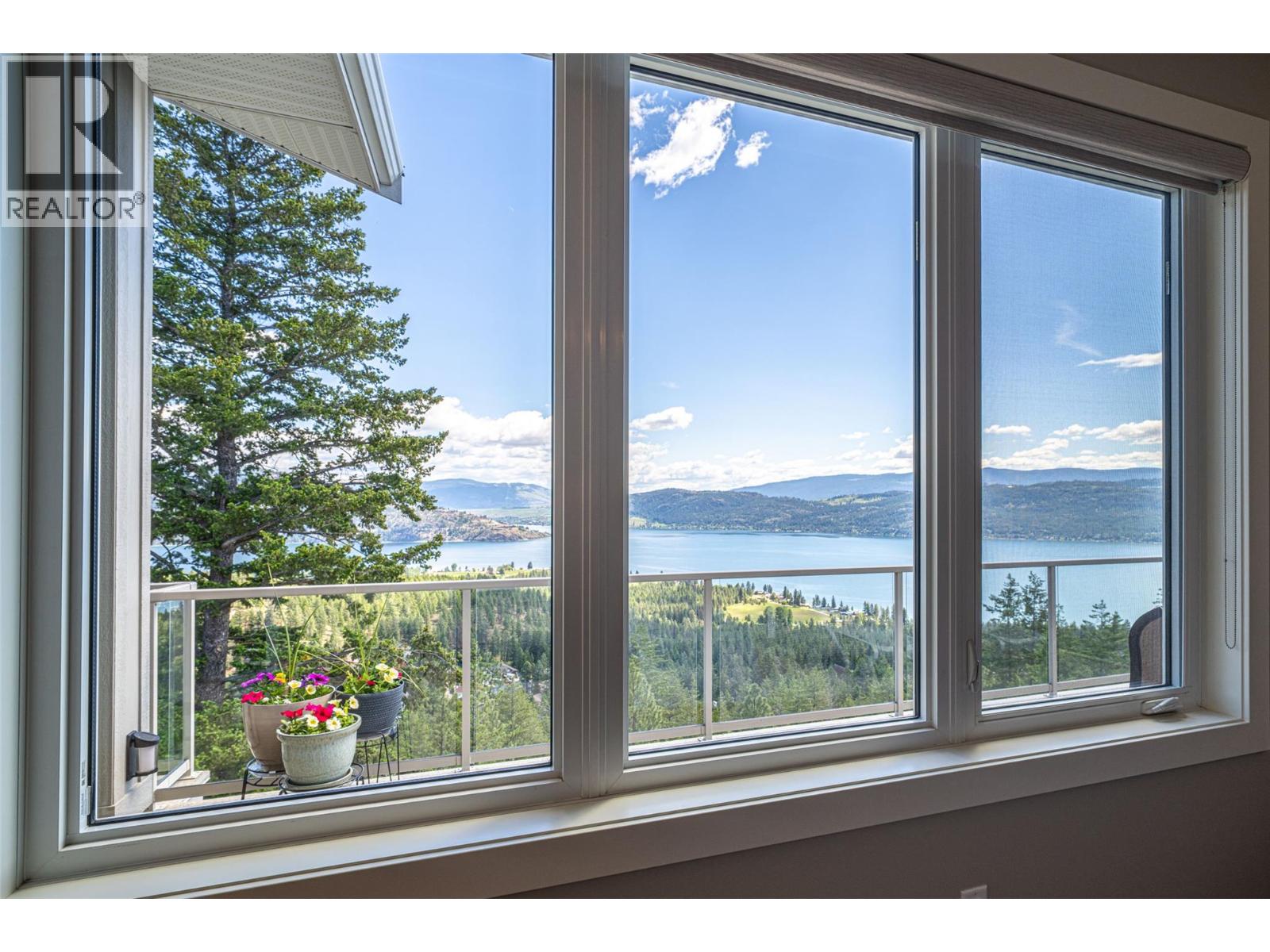 132 Crown Crescent, Vernon, British Columbia  V1H 2C3 - Photo 42 - 10388635