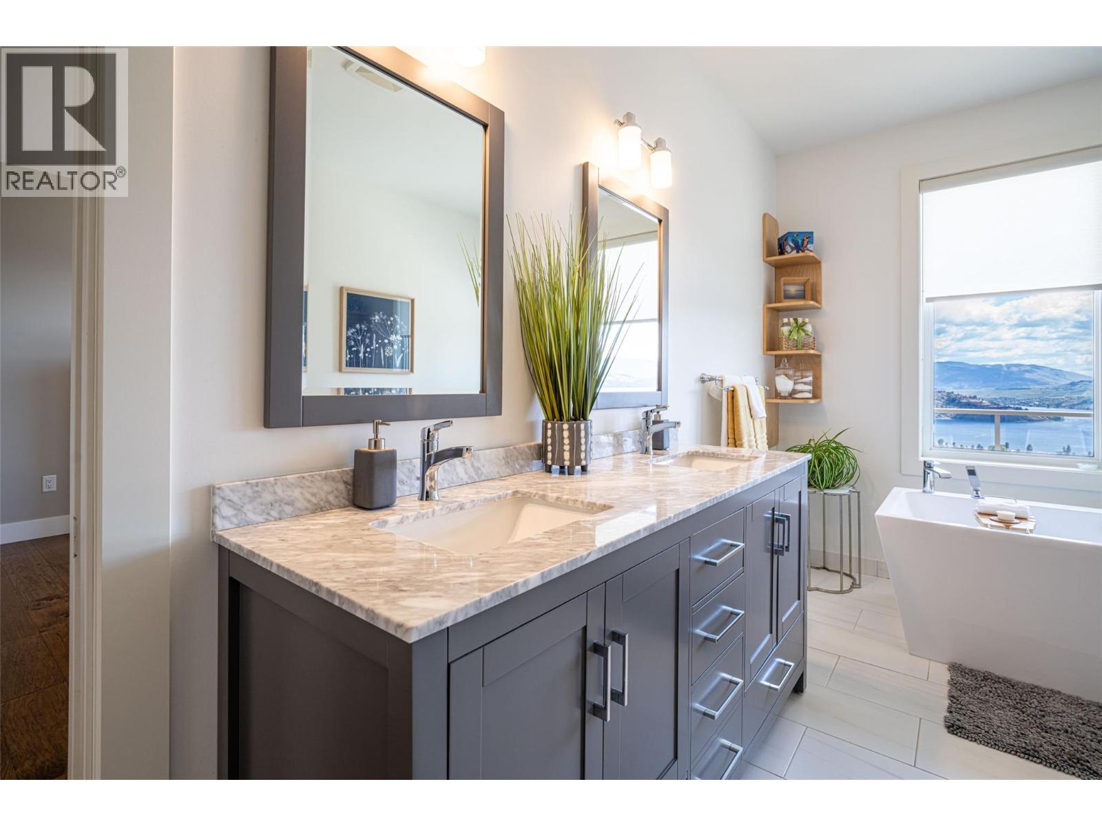 132 Crown Crescent, Vernon, British Columbia  V1H 2C3 - Photo 45 - 10388635