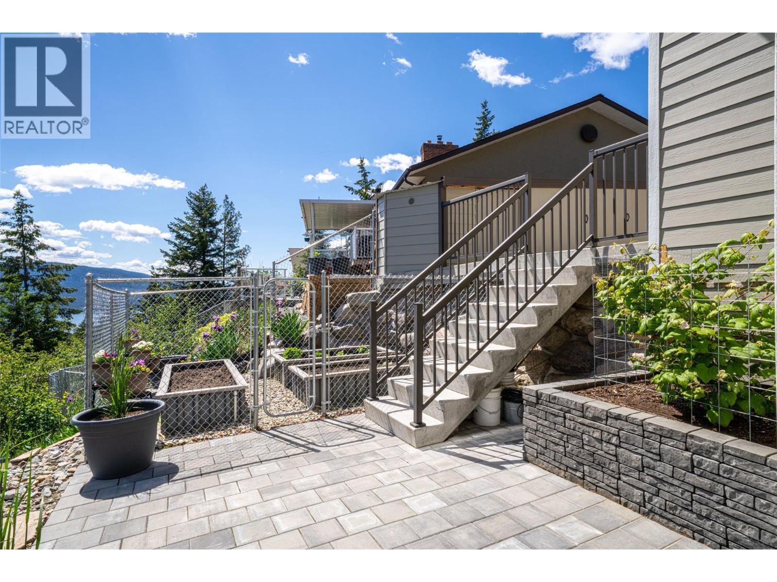 132 Crown Crescent, Vernon, British Columbia  V1H 2C3 - Photo 82 - 10388635
