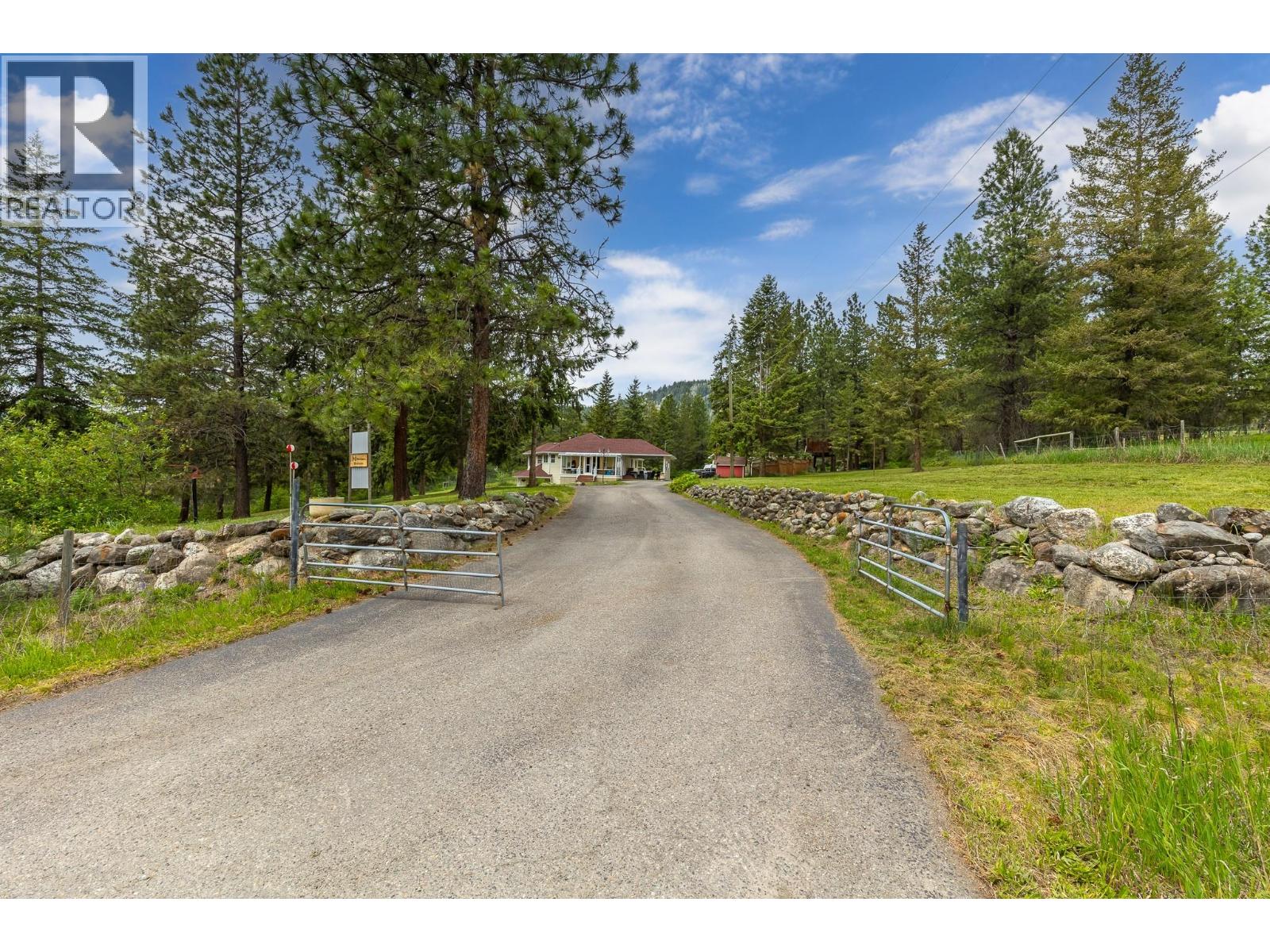 90 Mcinnes Road, Lumby, British Columbia  V0E 2G1 - Photo 6 - 10389035