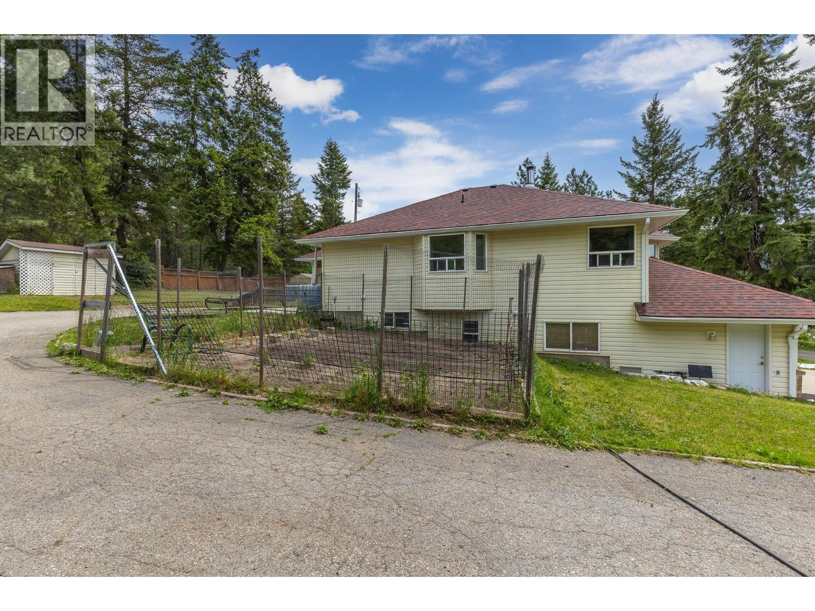 90 Mcinnes Road, Lumby, British Columbia  V0E 2G1 - Photo 81 - 10389035