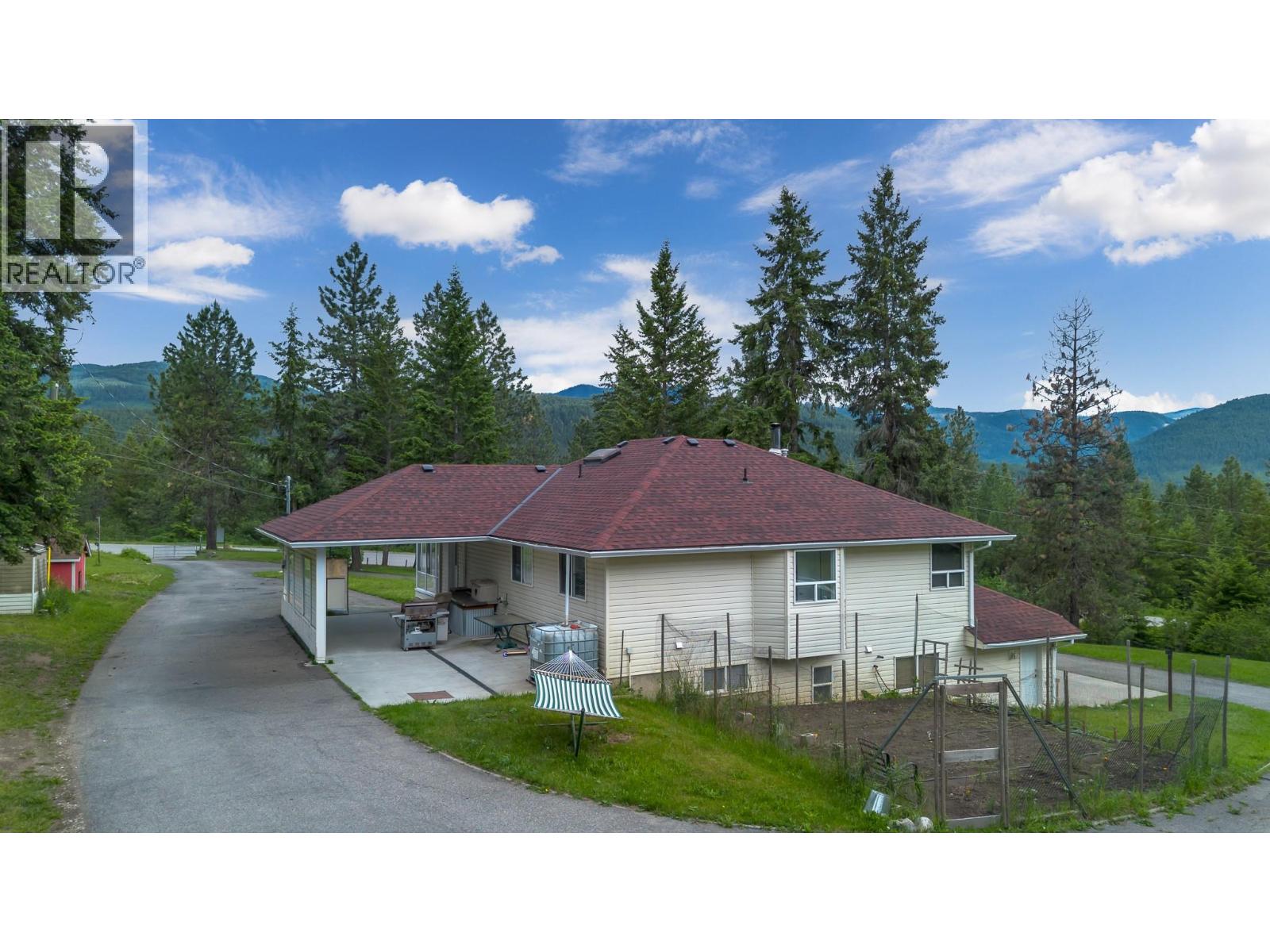 90 Mcinnes Road, Lumby, British Columbia  V0E 2G1 - Photo 82 - 10389035