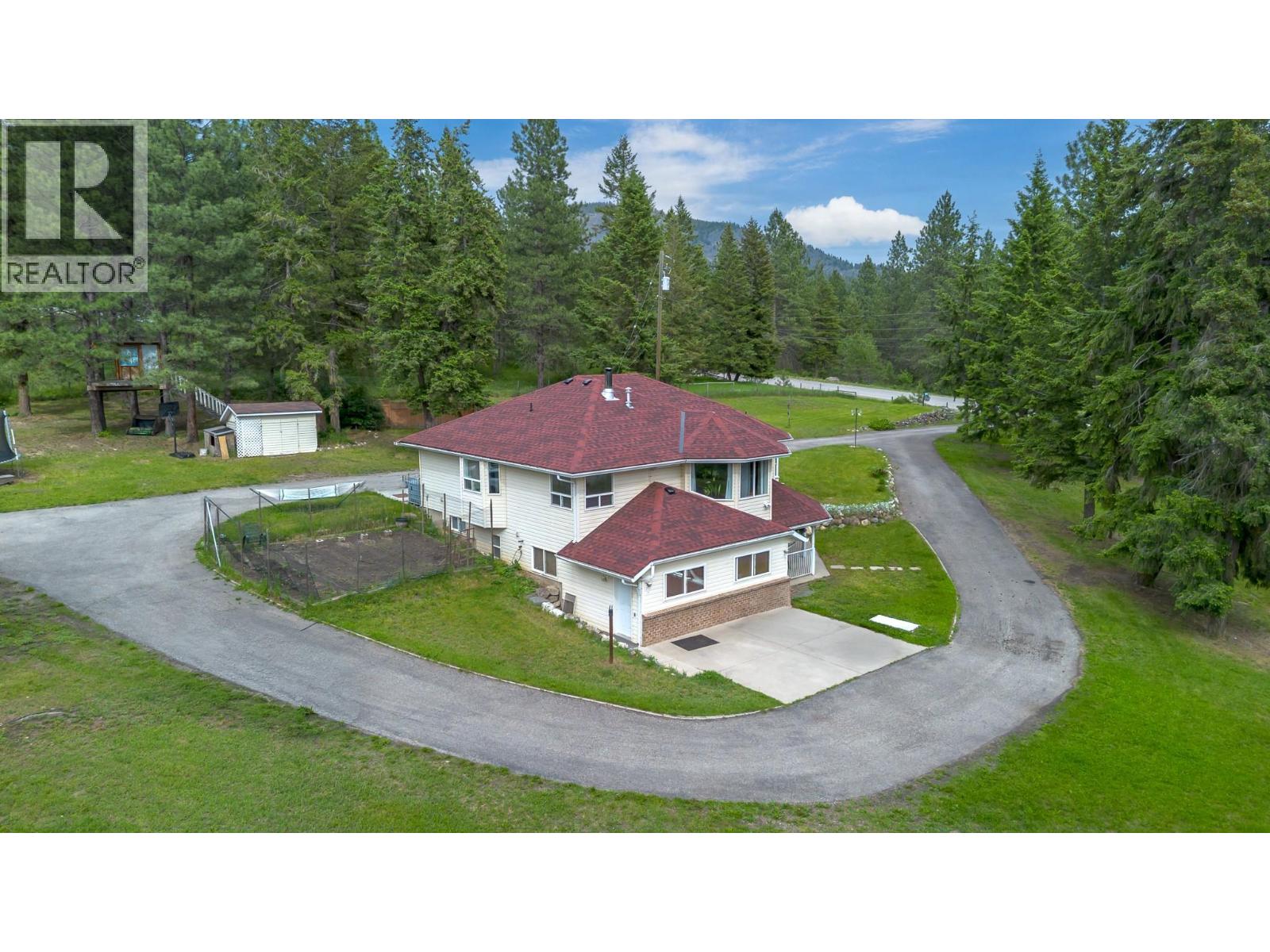90 Mcinnes Road, Lumby, British Columbia  V0E 2G1 - Photo 88 - 10389035