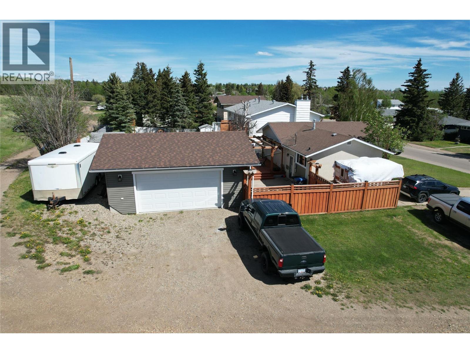 1316 92 Avenue, Dawson Creek, British Columbia  V1G 1C3 - Photo 2 - 10389300