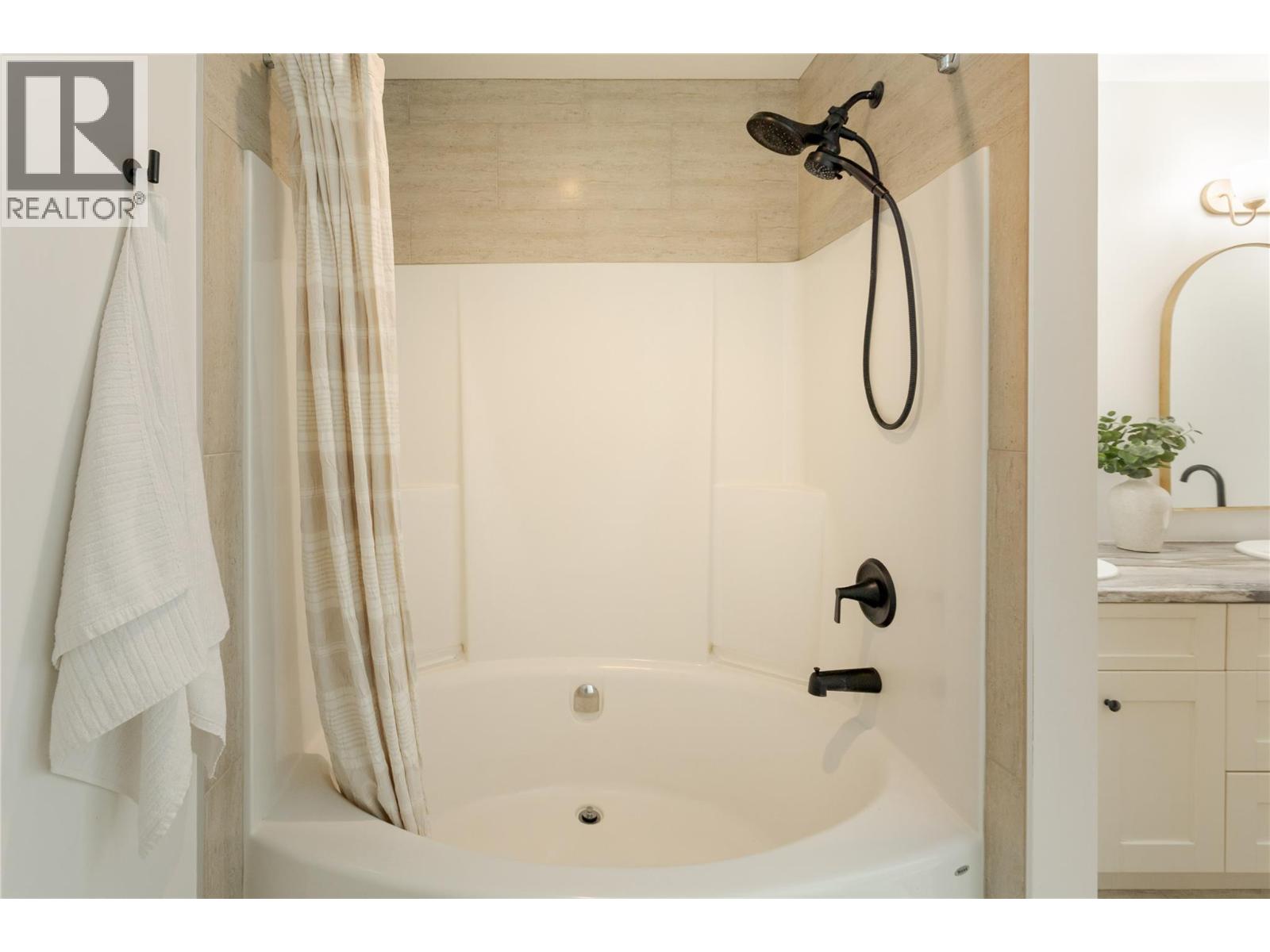 1209 Bergamot Avenue, Kelowna, British Columbia  V1W 5K5 - Photo 21 - 10388989