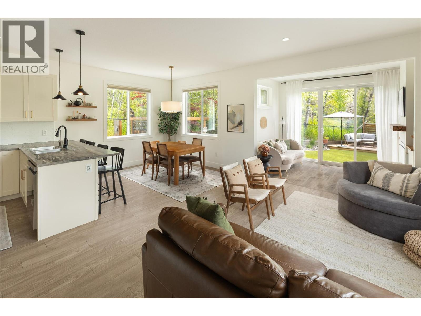 1209 Bergamot Avenue, Kelowna, British Columbia  V1W 5K5 - Photo 6 - 10388989