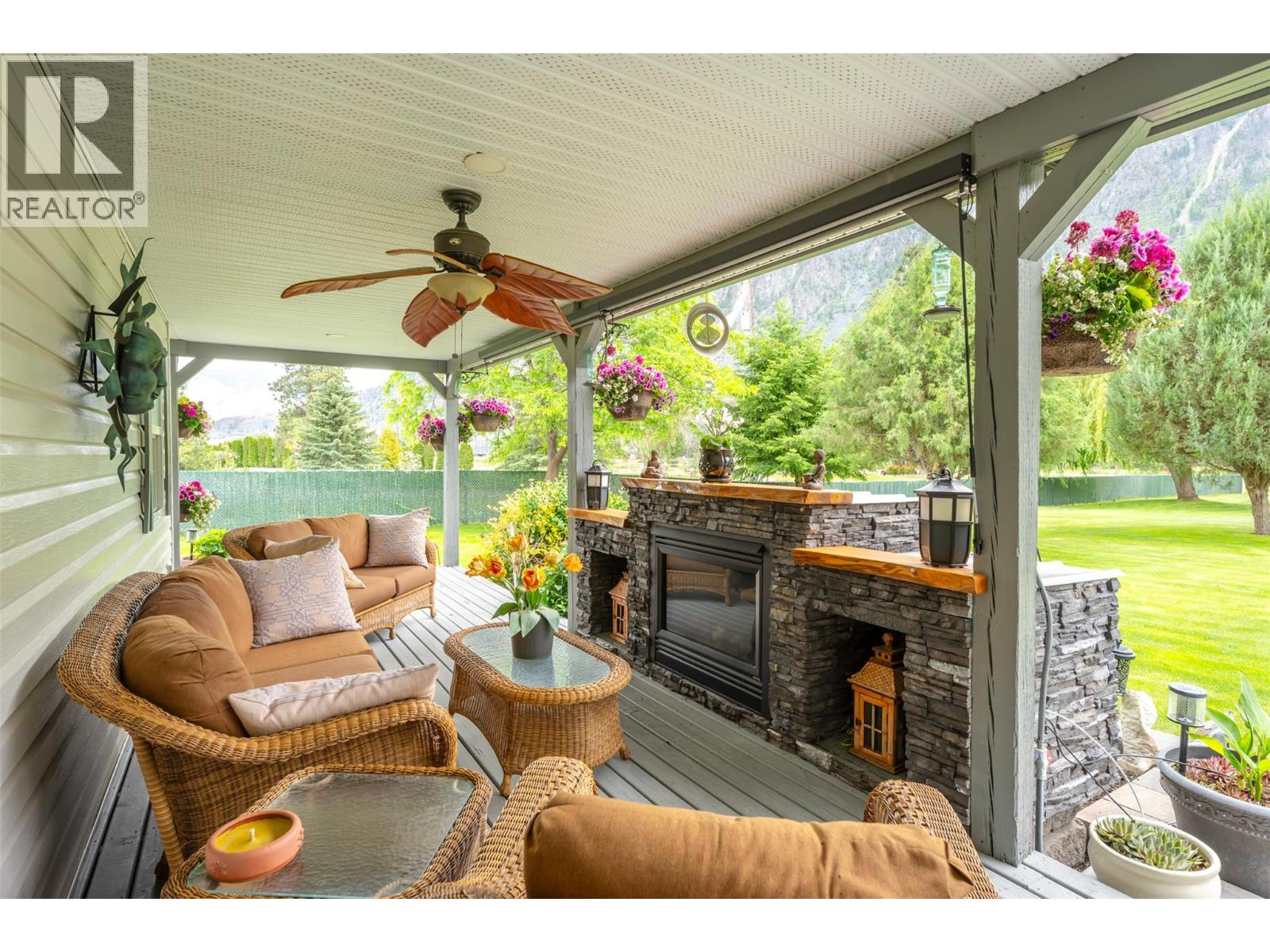 2900 River Road, Keremeos, British Columbia  V0X 1N1 - Photo 2 - 10388906