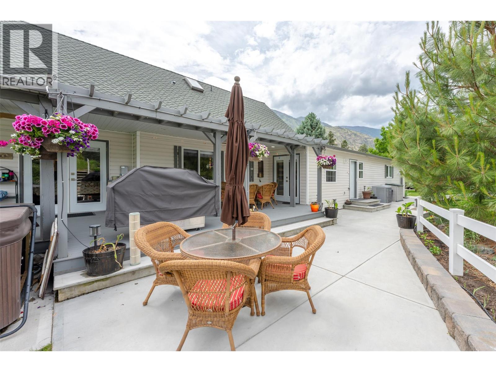 2900 River Road, Keremeos, British Columbia  V0X 1N1 - Photo 40 - 10388906