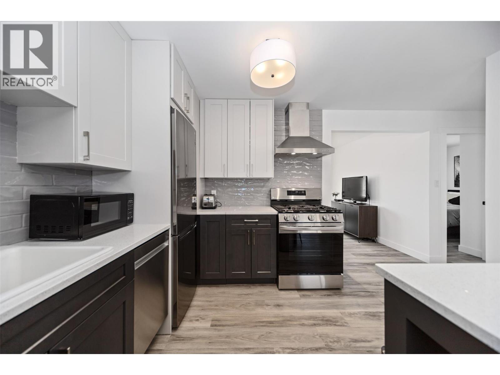 8706 74th Avenue, Osoyoos, British Columbia  V1H 1V0 - Photo 9 - 10388737