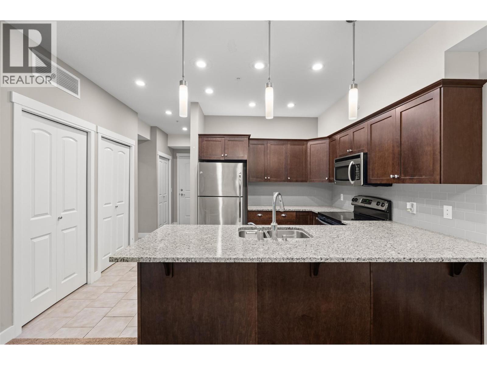 1990 Upper Sundance Drive Unit# 3205 Lot# 54, West Kelowna, British Columbia  V4T 3E7 - Photo 9 - 10387025